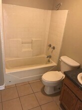 1920 Frees St in Laredo, TX - Building Photo - Building Photo