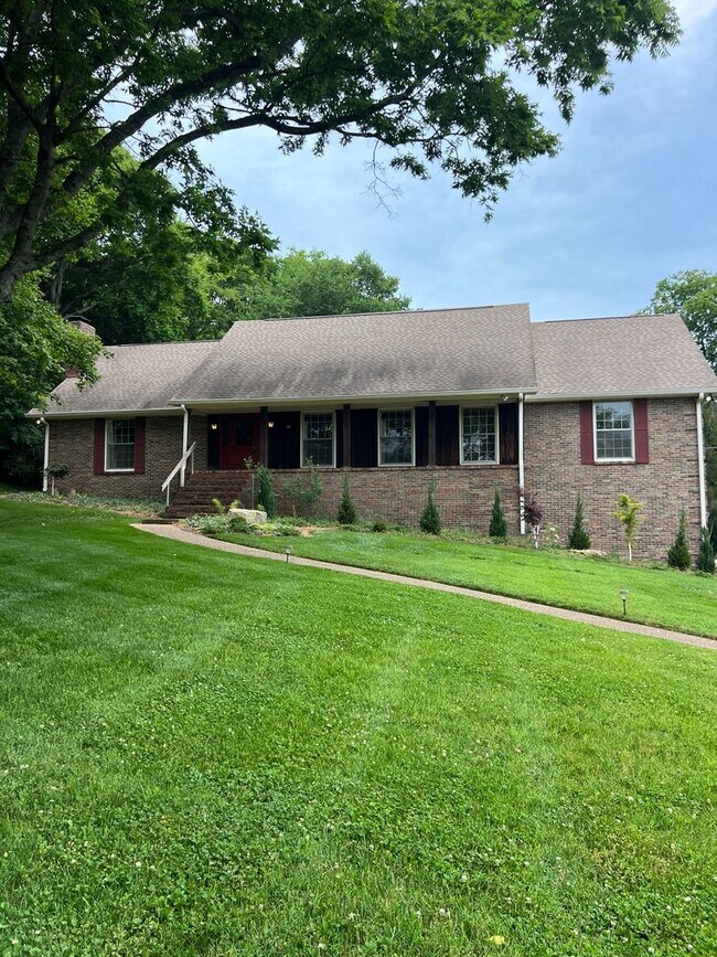 818 Curtis Dr in Nashville, TN - Building Photo - Building Photo