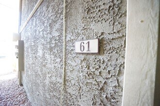 4891 River Glen Dr in Las Vegas, NV - Building Photo - Building Photo