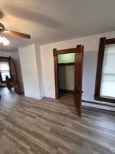 62 S Gamble St in Shelby, OH - Foto de edificio - Building Photo