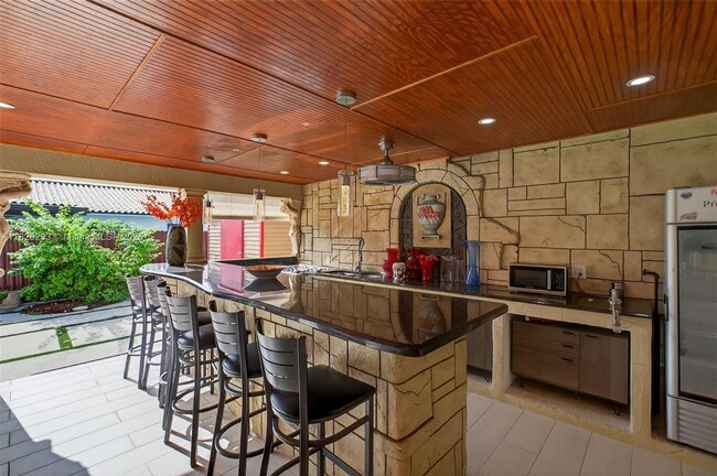 2431 SW 127th Ave in Miami, FL - Building Photo - Building Photo
