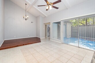 4665 Country Creek Dr in Dallas, TX - Building Photo - Building Photo