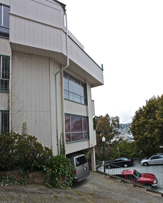 701 Noe St in San Francisco, CA - Building Photo - Building Photo