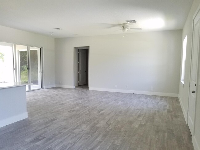 property at 17186 84th Ct N