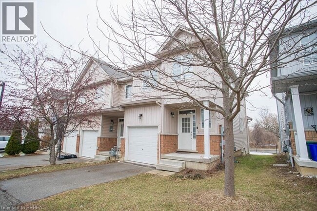 21 Diana Ave in Brantford, ON - Building Photo - Building Photo