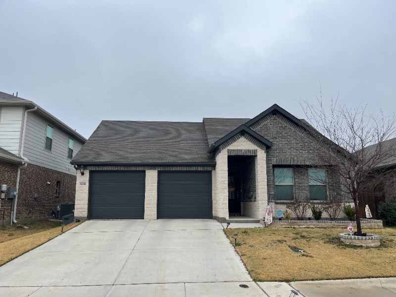 6116 Pathfinder Trail in Fort Worth, TX - Building Photo