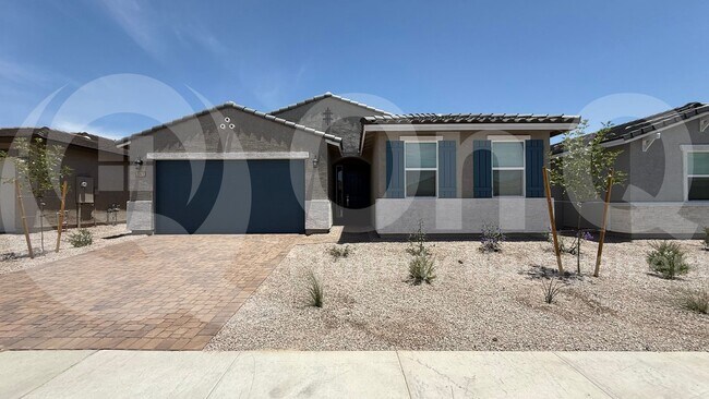 property at 141 N 175th Ave