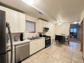 922 N Paulina St, Unit M08B in Chicago, IL - Building Photo - Building Photo