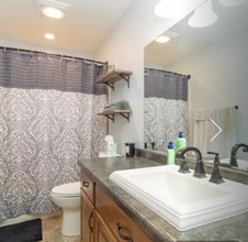 2748 W Parkmoor Ct in Appleton, WI - Building Photo - Building Photo