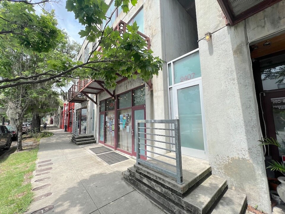 2407 Bull St in Savannah, GA - Building Photo