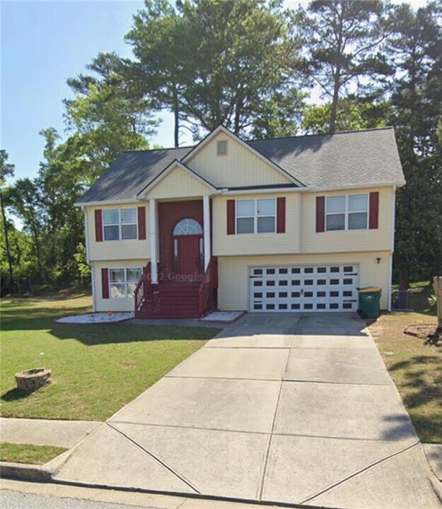 204 Ocean Liner Dr in Winder, GA - Building Photo