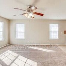 2993 Creekside Dr in Catoosa, OK - Building Photo - Building Photo