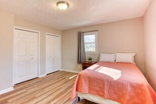 4959 Ailene Dr in Douglasville, GA - Building Photo