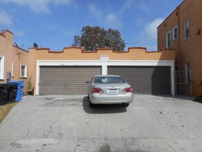 4036 Montclair St in Los Angeles, CA - Building Photo - Building Photo