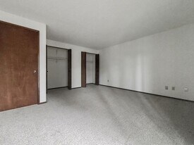 14327-14123 Ave NE in Kirkland, WA - Building Photo