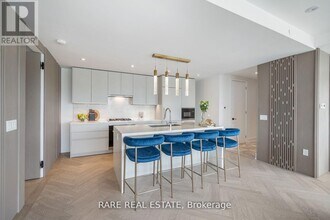 346 Davenport Rd in Toronto, ON - Building Photo - Building Photo