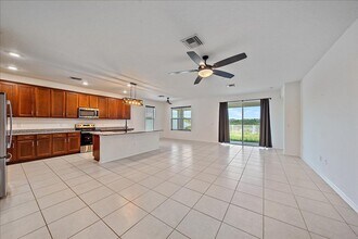 4807 Windy Hammock Way in Palmetto, FL - Building Photo - Building Photo