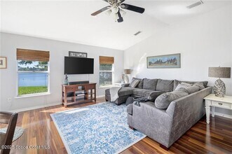 935 Southlakes Way SW in Vero Beach, FL - Building Photo - Building Photo