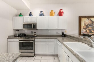 8270 Hayden Rd in Scottsdale, AZ - Building Photo - Building Photo