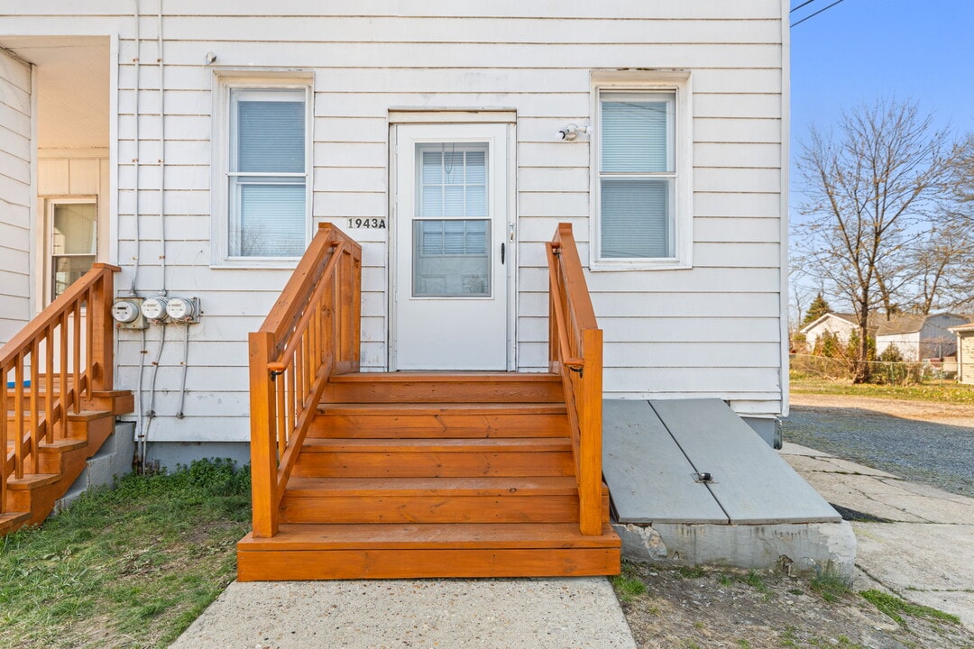 1945 Cooper St in Deptford, NJ - Building Photo