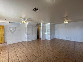 6705 Brothers Ln in San Antonio, TX - Building Photo - Building Photo