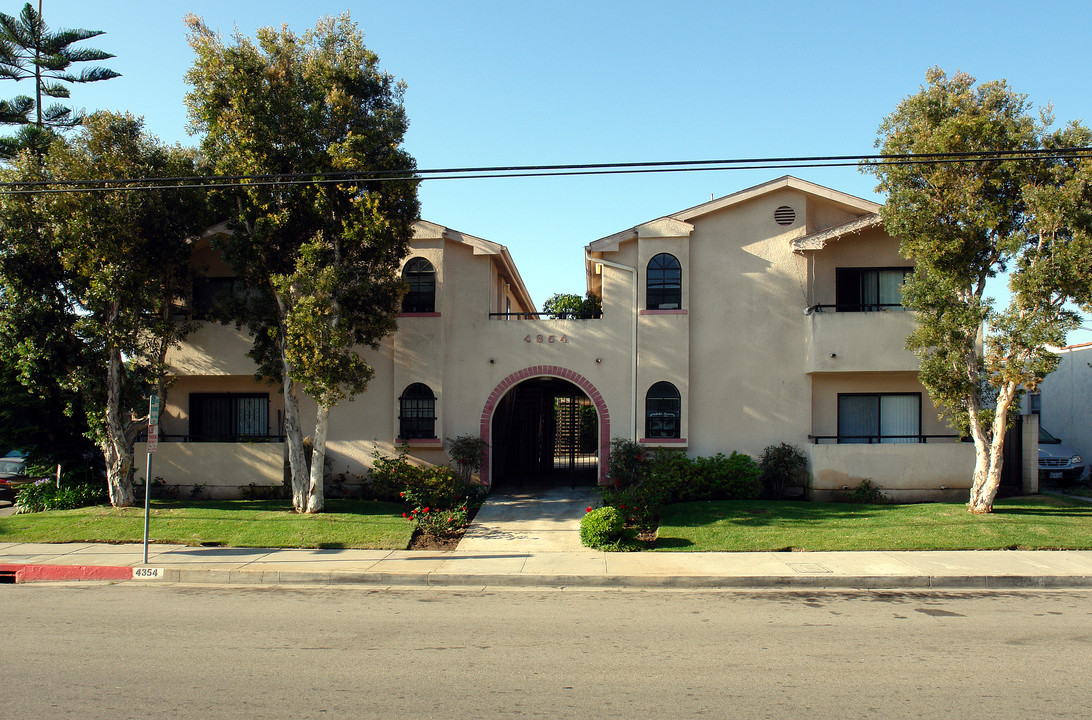 4354 W 116th St in Hawthorne, CA - Building Photo