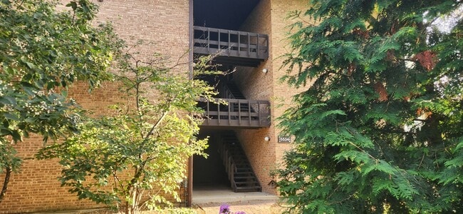 property at 5534 E Lake Dr