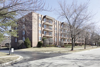 Washington Courte in Niles, IL - Foto de edificio - Building Photo