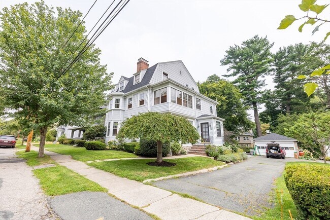 property at 18 Hawthorn Rd