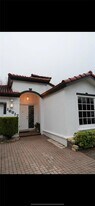 16817 SW 90th St in Miami, FL - Building Photo