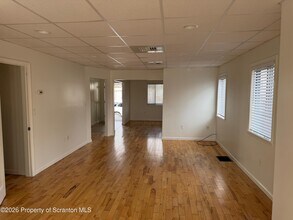 442 Larch St in Scranton, PA - Building Photo - Building Photo