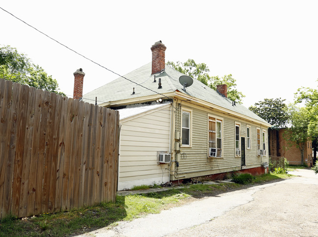 1640 Monroe Ave in Memphis, TN - Foto de edificio - Building Photo