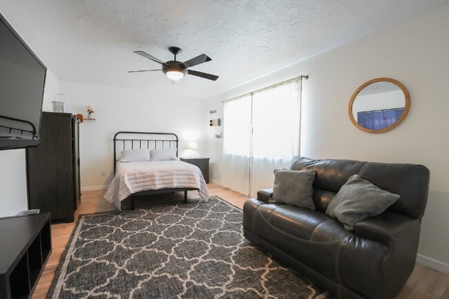 property at 2115 Tesoro Pl