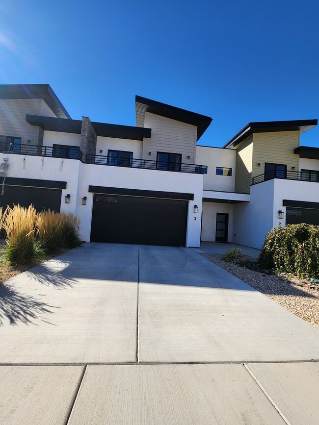 property at 287 1425 N St