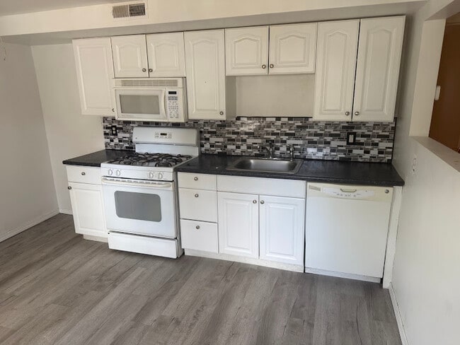 13 Lincoln St, Unit #1