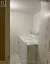 1 Brewsland Crescent in Markham, ON - Building Photo - Building Photo