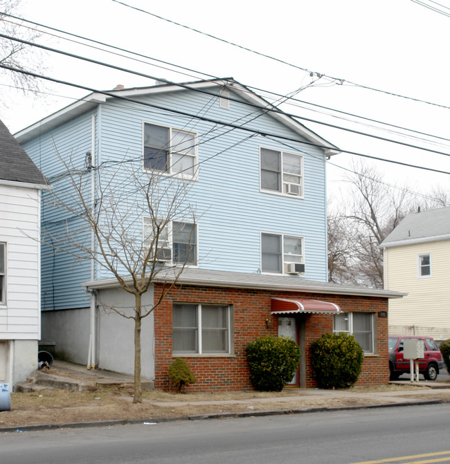 649 W Grand Ave in Rahway, NJ - Foto de edificio - Building Photo