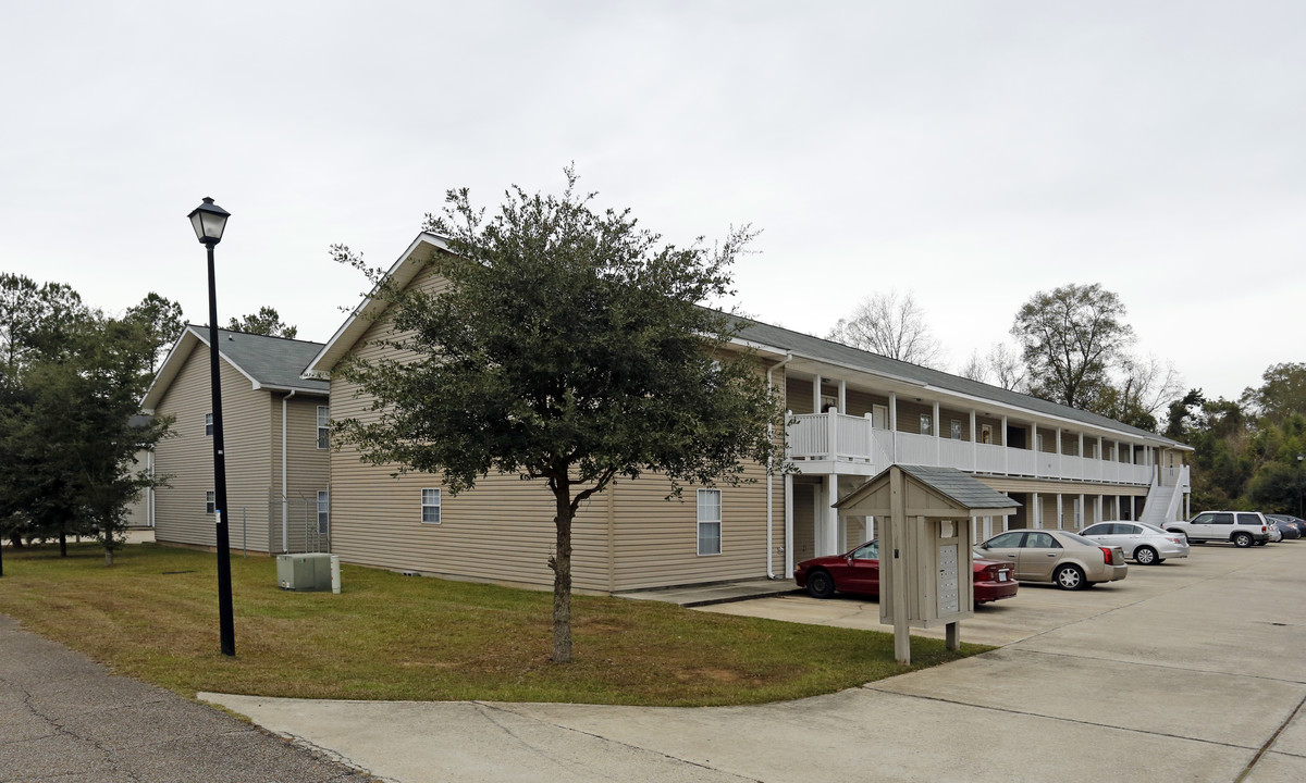 Town Villa Apartments I & II in Hattiesburg, MS - Foto de edificio
