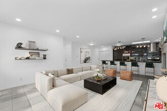 4442 St Clair Ave in Los Angeles, CA - Building Photo - Building Photo