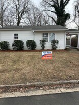 518 W 24 1/2 St in Winston-Salem, NC - Building Photo