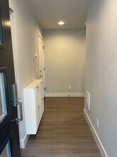 18242 73rd Ave NE in Kenmore, WA - Building Photo - Building Photo