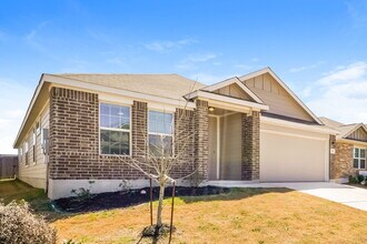 2923 Daisy Meadow in New Braunfels, TX - Building Photo - Building Photo