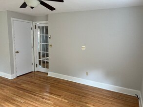 149 New Haven Ave in Milford, CT - Foto de edificio - Building Photo