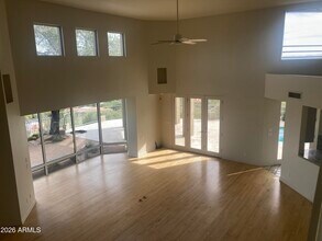 6301 E Hummingbird Ln in Paradise Valley, AZ - Building Photo - Building Photo