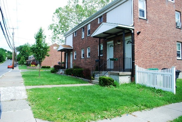 Roulier Heights in Cohoes, NY - Building Photo - Building Photo