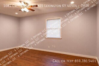 1081 Cross Keys Rd in Lexington, KY - Foto de edificio - Building Photo