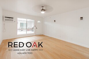 4737 Orion Ave in Los Angeles, CA - Building Photo