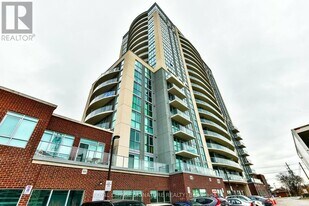1328 Birchmount Rd in Toronto, ON - Building Photo