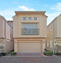 2726 Sherwin St in Houston, TX - Building Photo