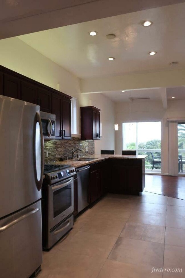 445 Hoffman Ave in San Francisco, CA - Building Photo - Building Photo